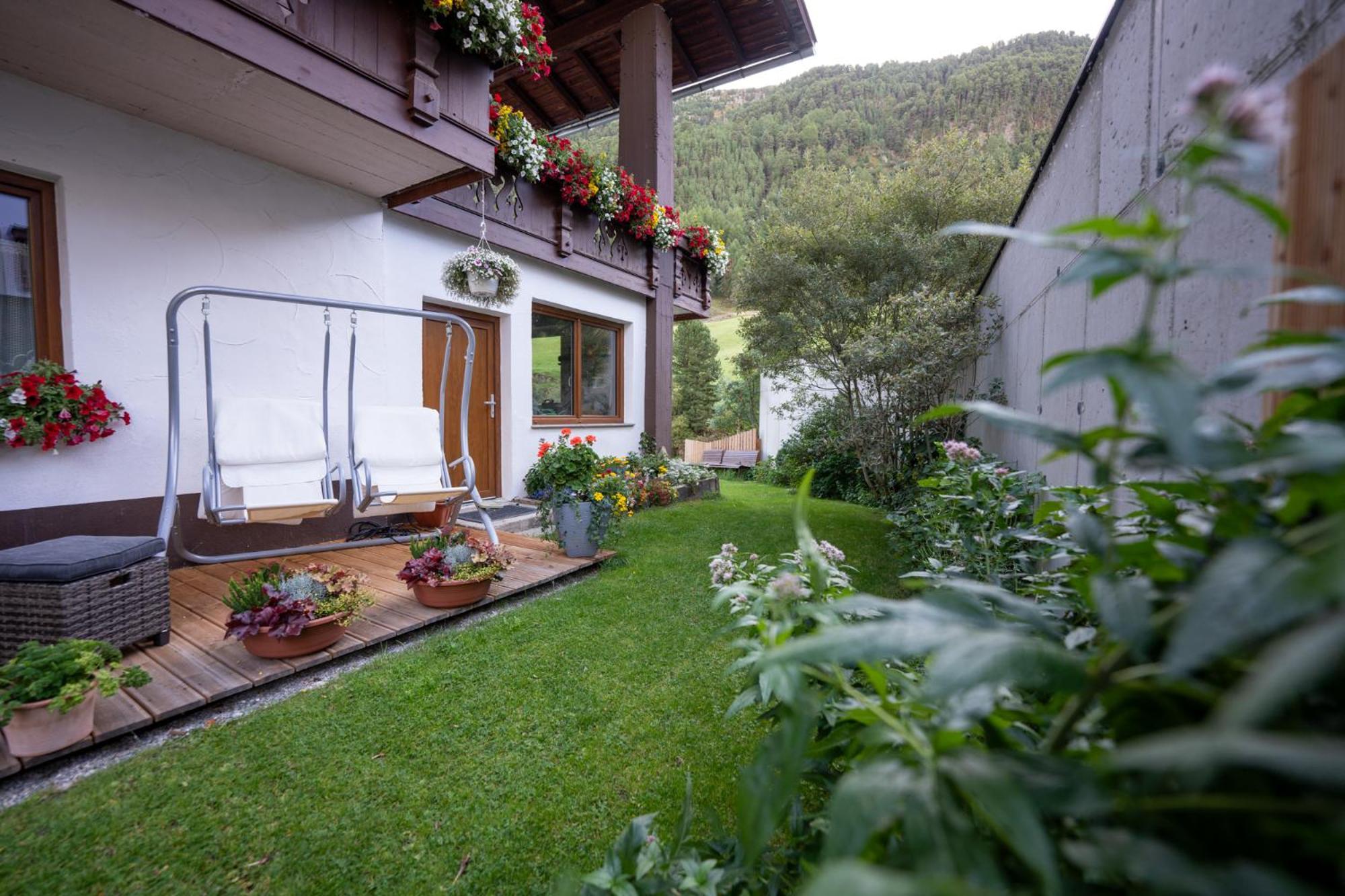 Gaestehaus -Pension Edelweiss Vent Bagian luar foto
