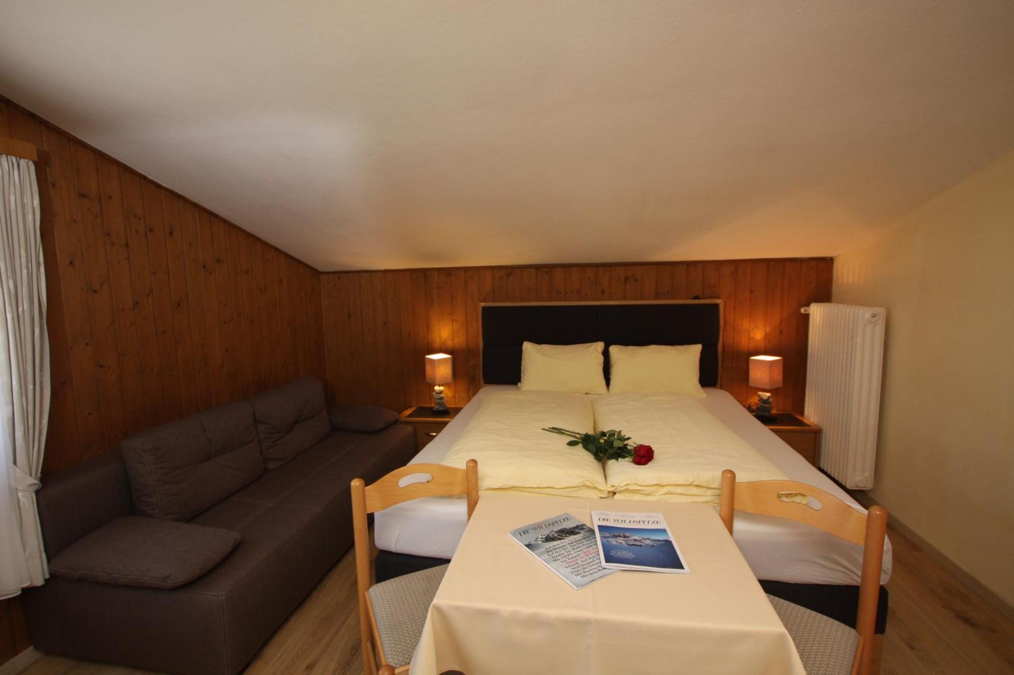 Gaestehaus -Pension Edelweiss Vent Bagian luar foto